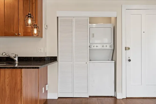 $220,000 | 4420 North Ashland Avenue, Unit 3E, Chicago, IL 60640