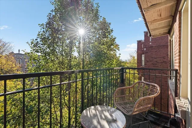 $220,000 | 4420 North Ashland Avenue, Unit 3E, Chicago, IL 60640