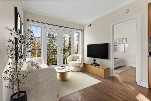 $220,000 | 4420 North Ashland Avenue, Unit 3E, Chicago, IL 60640