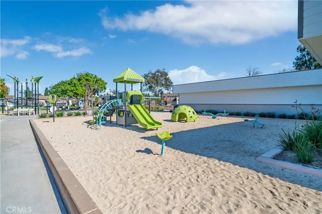 $3,800 | 37 Rockwood, Irvine, CA 92614