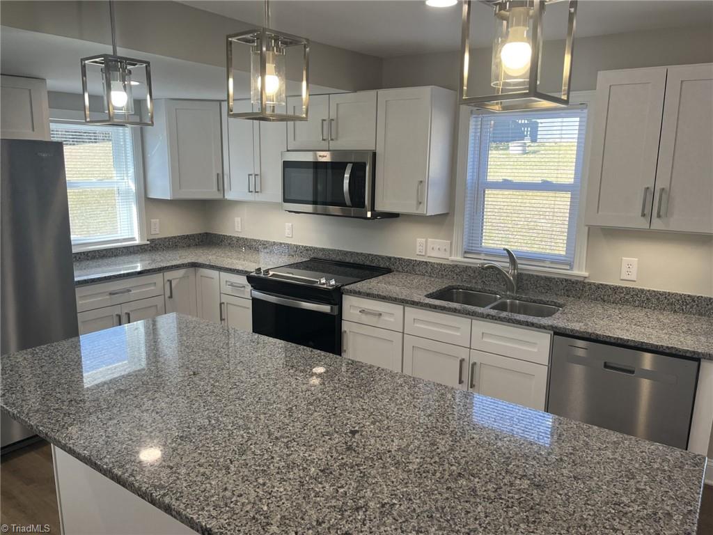 168 Hiatt Road Mount Airy, NC 27030 - Photo 6 of 18 Gallery Image 6