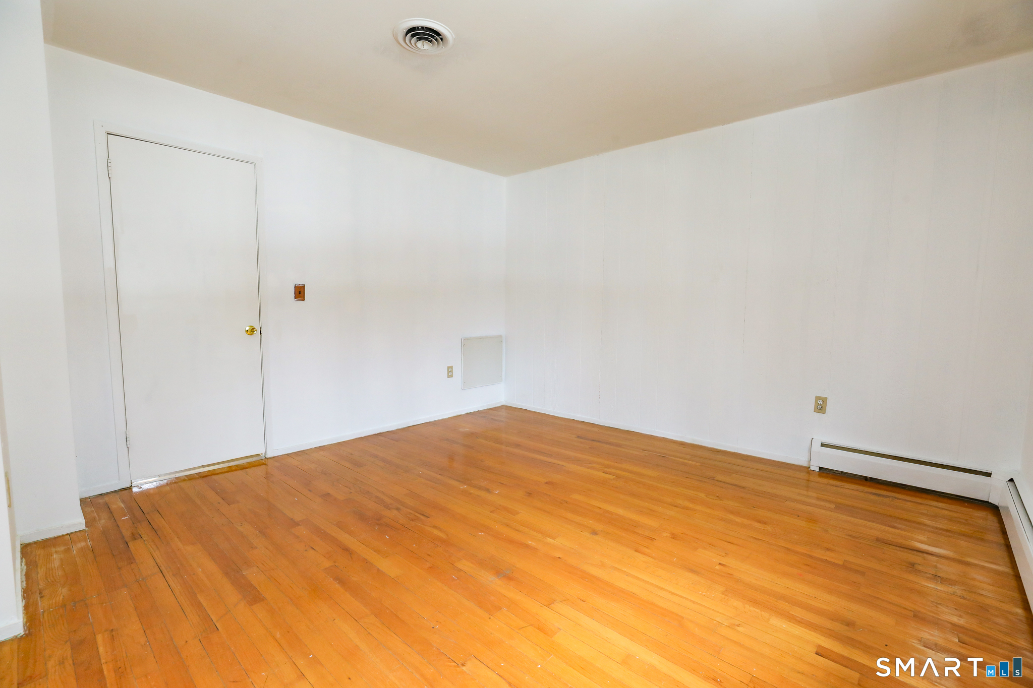 1 Camelot Drive, Unit 2 Bloomfield, CT 06002 - Photo 17 of 24 a view of empty room