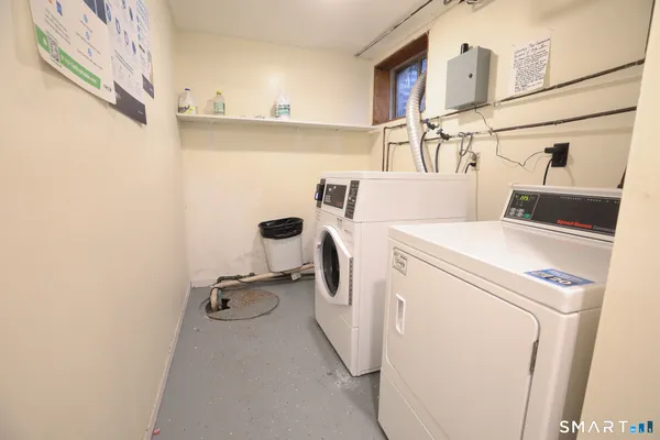 $2,500 | 1 Camelot Drive, Unit 2, Bloomfield, CT 06002