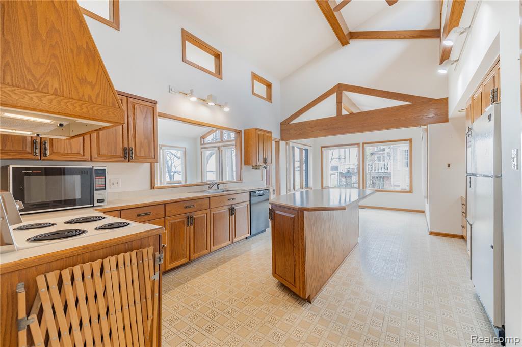 27981 Elba Road Grosse Ile, MI 48138 - Photo 19 of 56 Gallery Image 19