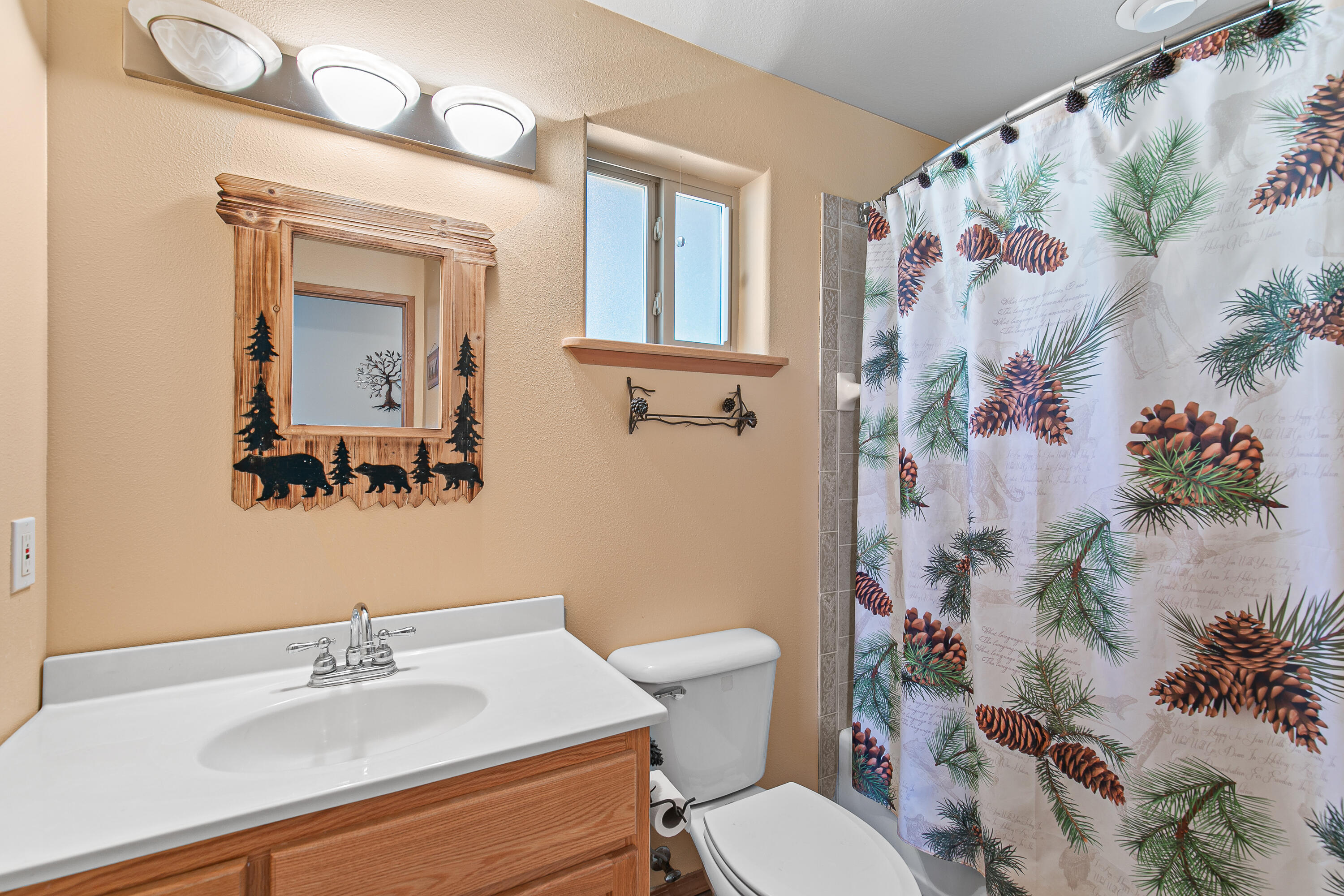 2042 Hyatt Prairie Road Ashland, OR 97520 - Photo 26 of 45 Gallery Image 26