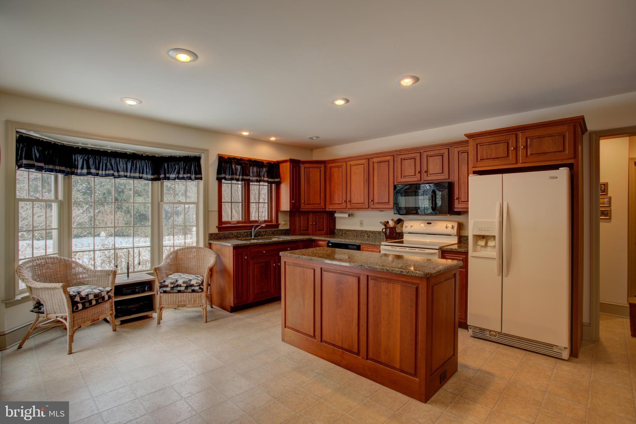 2960 Brookfield Road Lancaster, PA 17601 - Photo 8 of 36