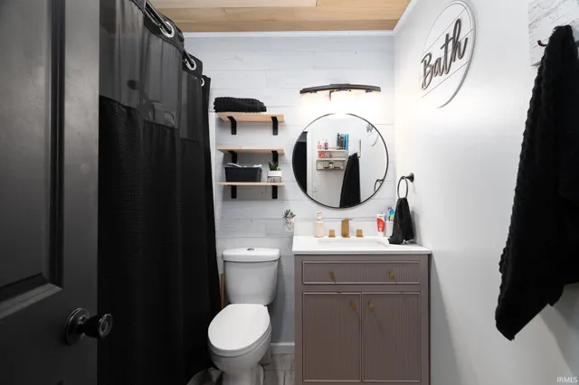 $220,000 | 808 East Pine Lane, Monticello, IN 47960