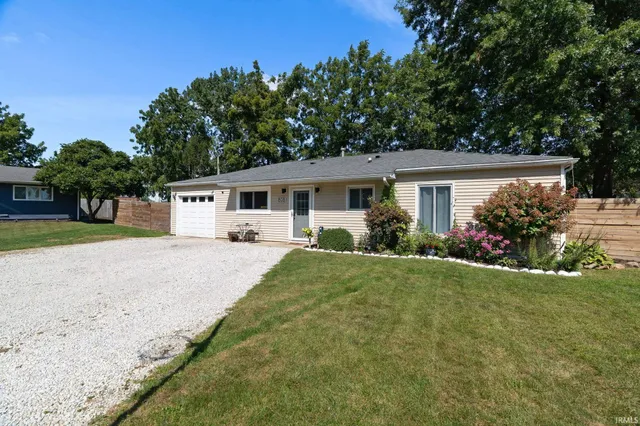 $220,000 | 808 East Pine Lane, Monticello, IN 47960