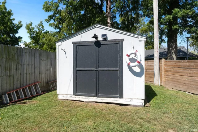 $220,000 | 808 East Pine Lane, Monticello, IN 47960