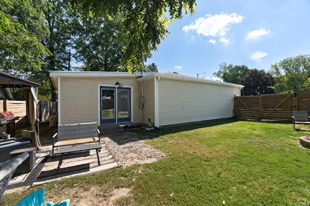 $220,000 | 808 East Pine Lane, Monticello, IN 47960