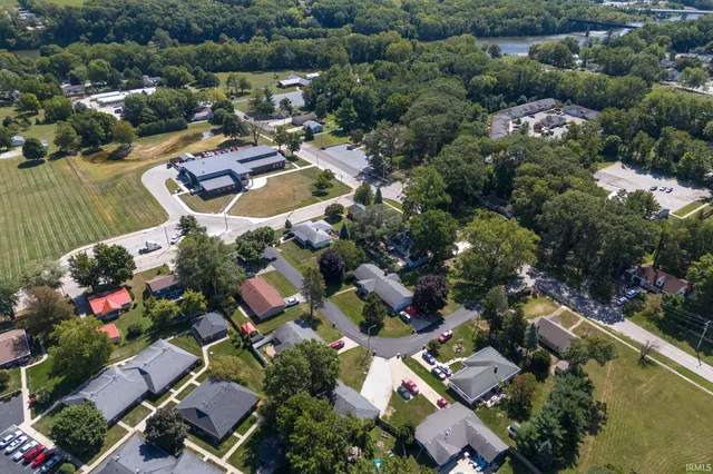 $220,000 | 808 East Pine Lane, Monticello, IN 47960