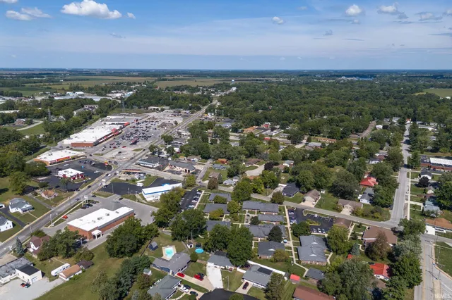 $220,000 | 808 East Pine Lane, Monticello, IN 47960