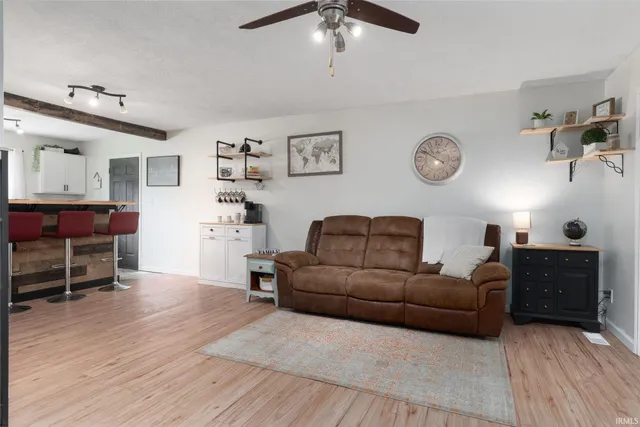 $220,000 | 808 East Pine Lane, Monticello, IN 47960