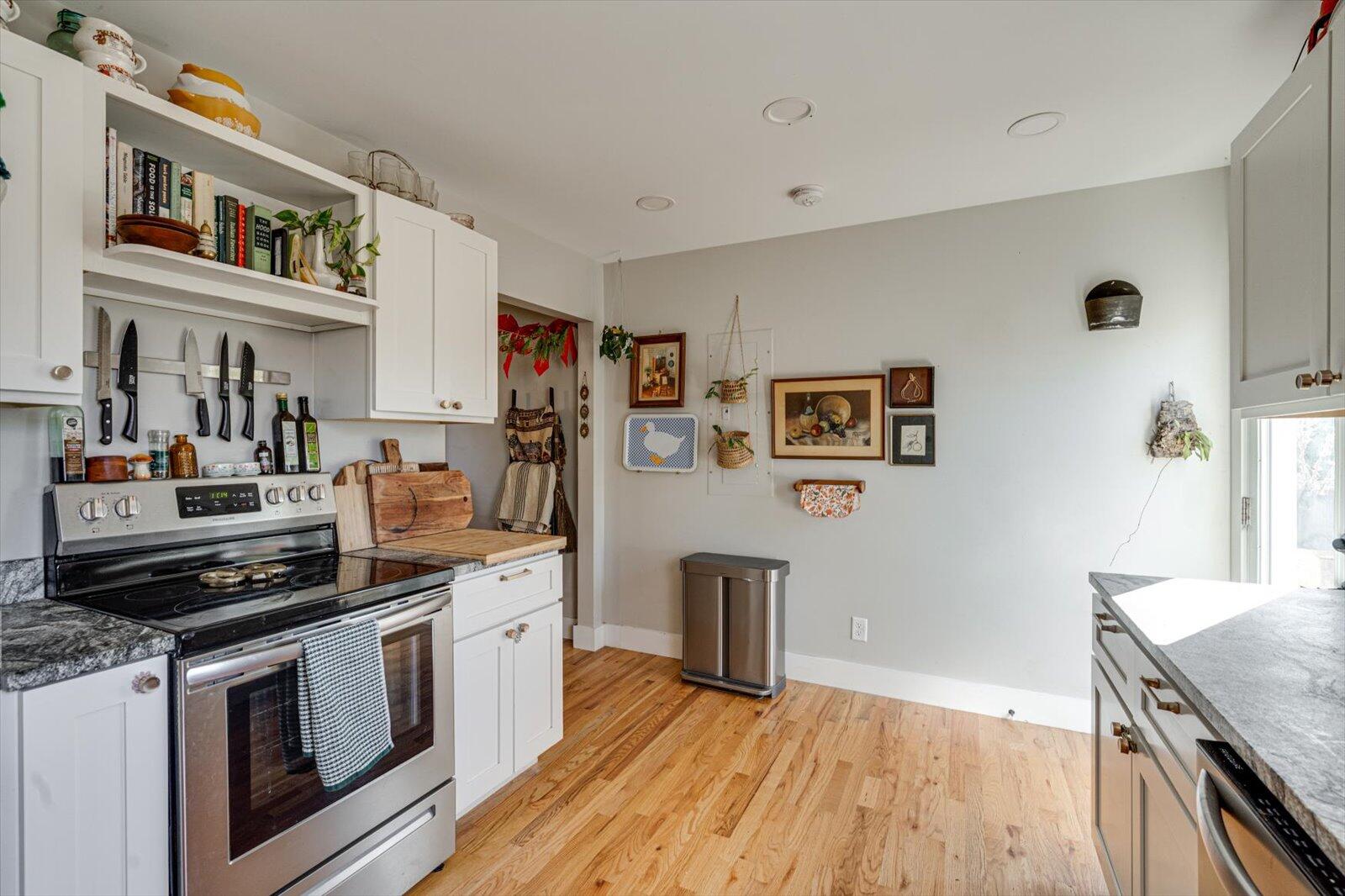 2104 Sims Street Chattanooga, TN 37406 - Photo 13 of 26 12-2104 Sims St-12