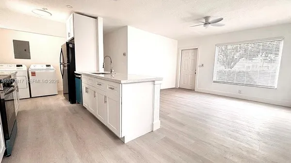 $2,950 | 721 North 68th Terrace, Hollywood, FL 33024