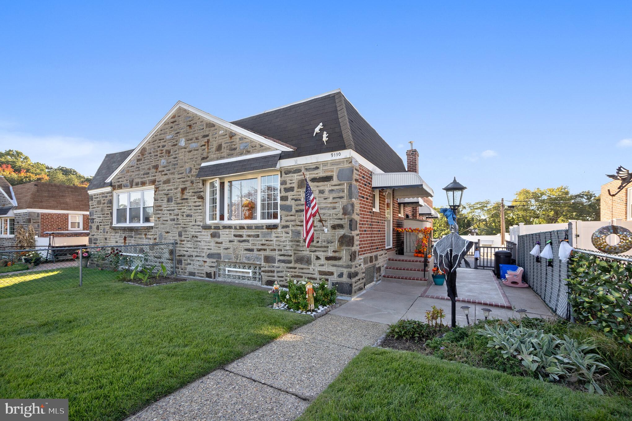 9110 Woodenbridge Road Philadelphia, PA 19136 - Photo 1 of 30 Gallery Image 1