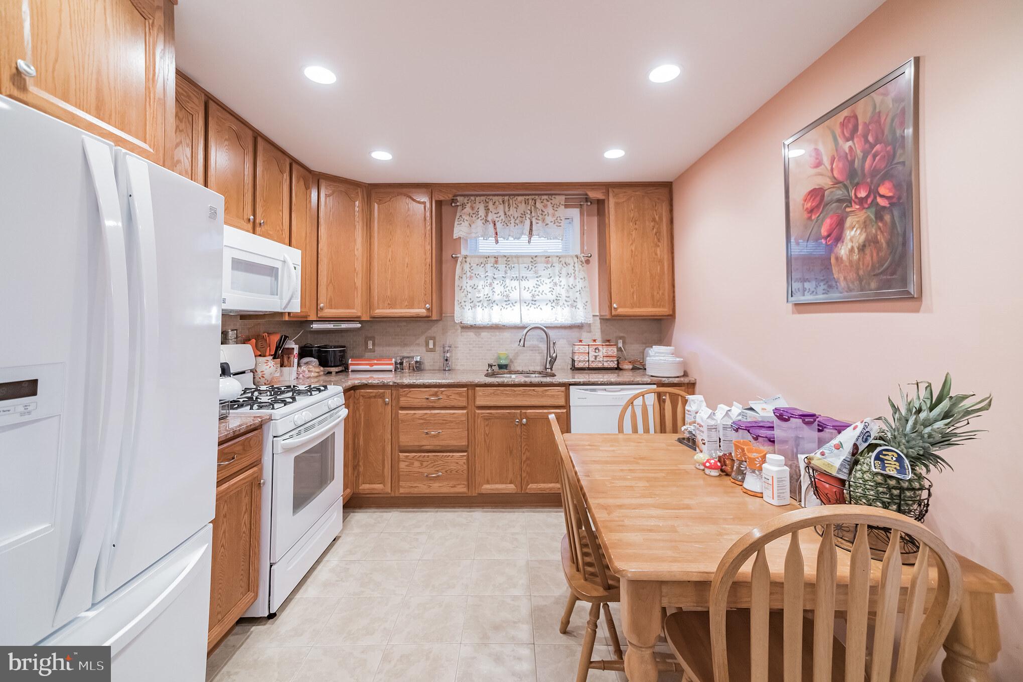9110 Woodenbridge Road Philadelphia, PA 19136 - Photo 12 of 30 Gallery Image 12