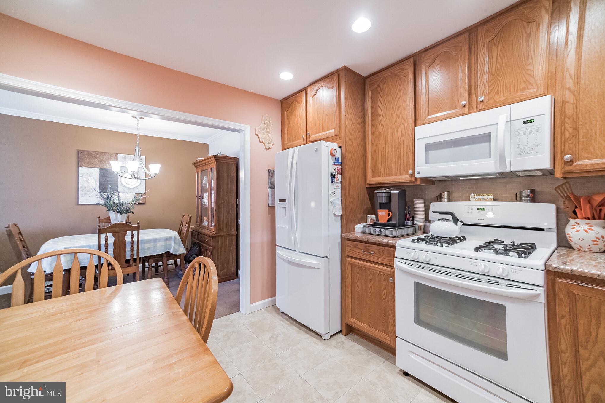 9110 Woodenbridge Road Philadelphia, PA 19136 - Photo 13 of 30 Gallery Image 13