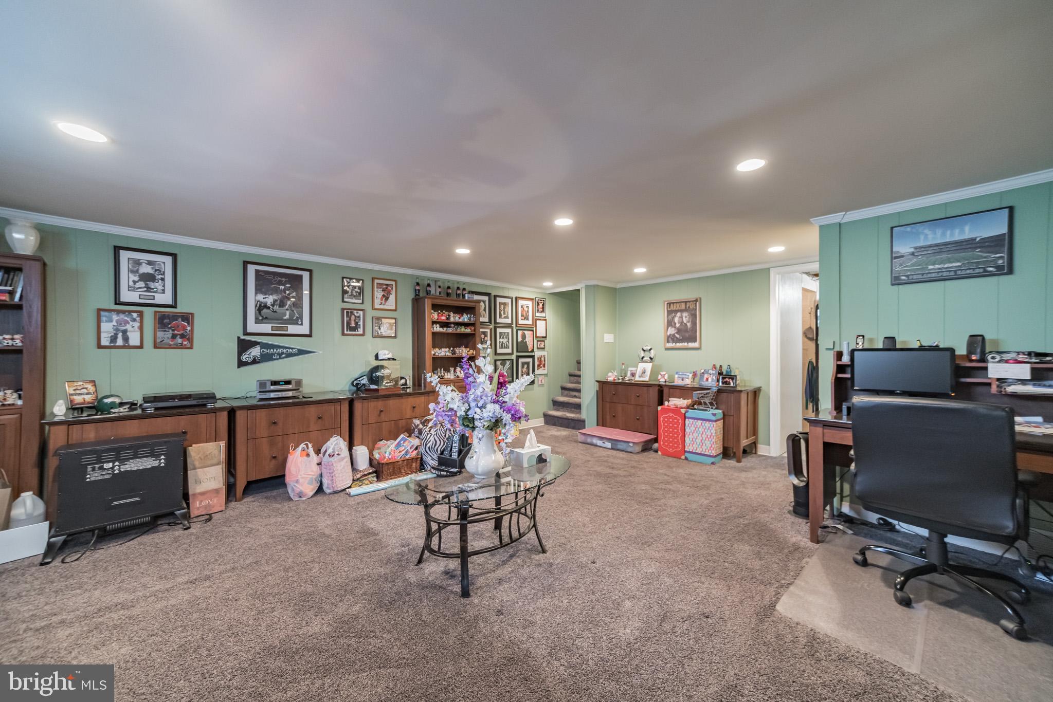 9110 Woodenbridge Road Philadelphia, PA 19136 - Photo 14 of 30 Gallery Image 14