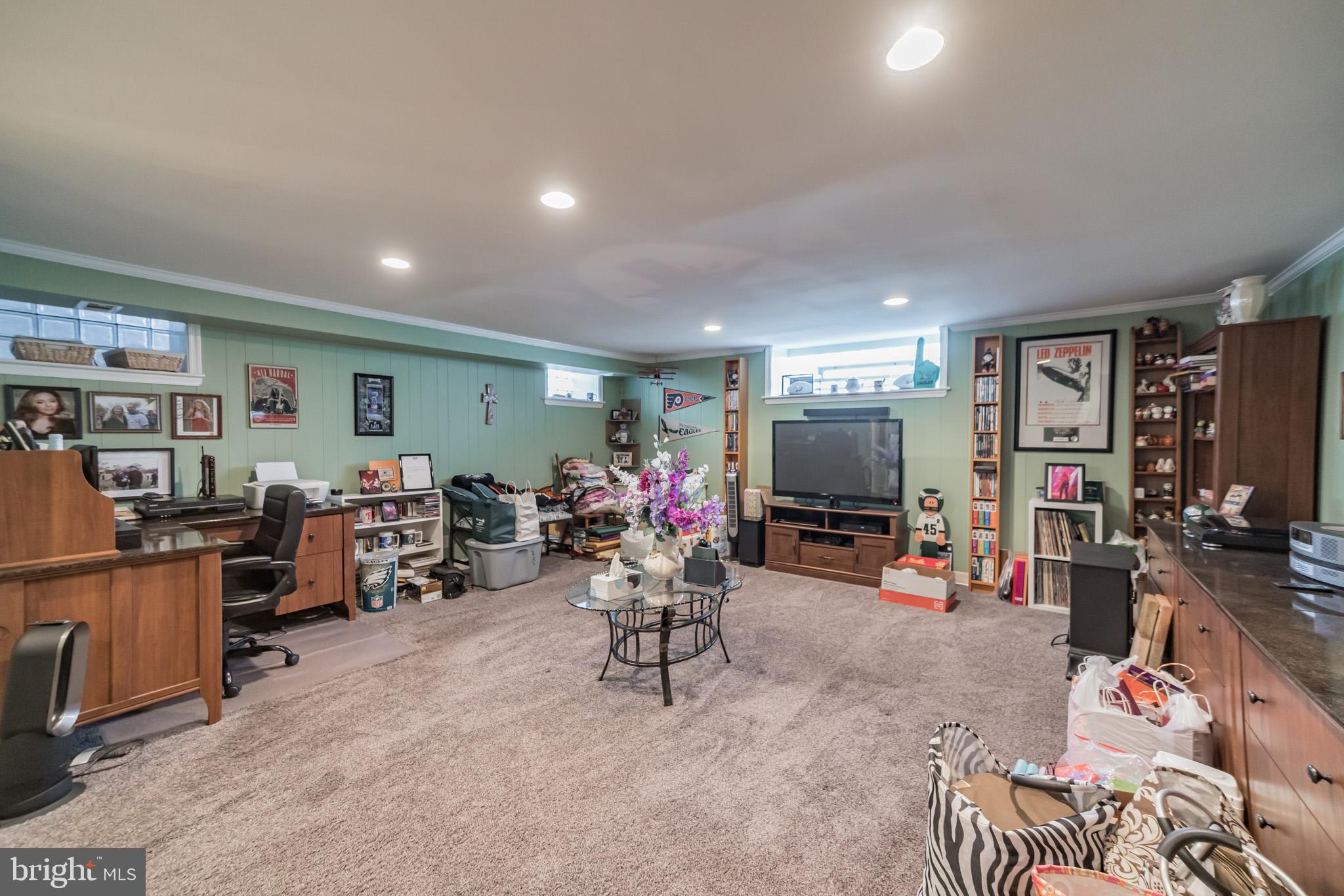 9110 Woodenbridge Road Philadelphia, PA 19136 - Photo 15 of 30 Gallery Image 15