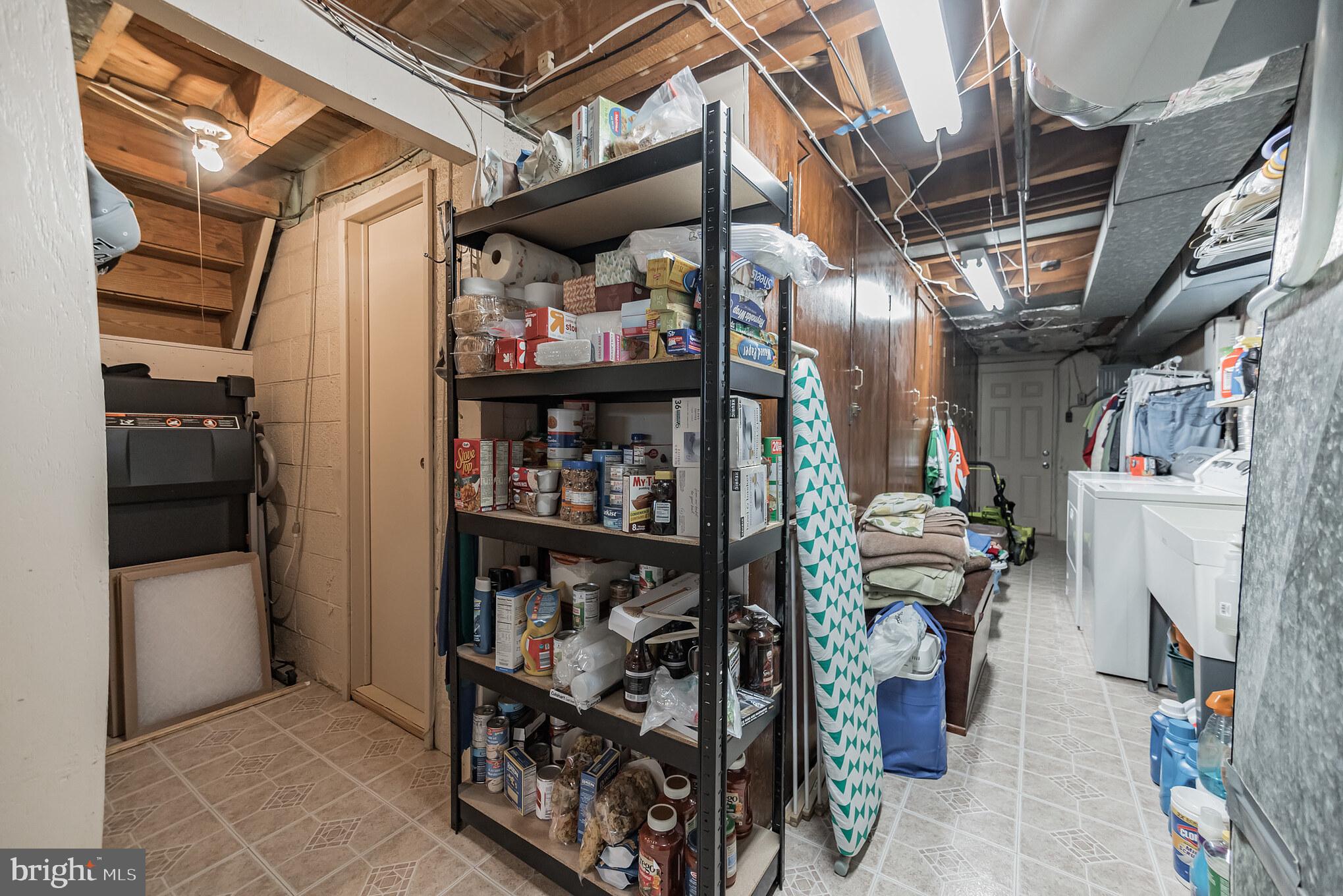 9110 Woodenbridge Road Philadelphia, PA 19136 - Photo 17 of 30 Gallery Image 17