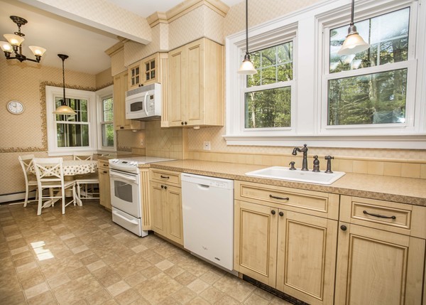 175 Bay State Road Rehoboth, MA 02769 - Photo 7 of 29 Gallery Image 7