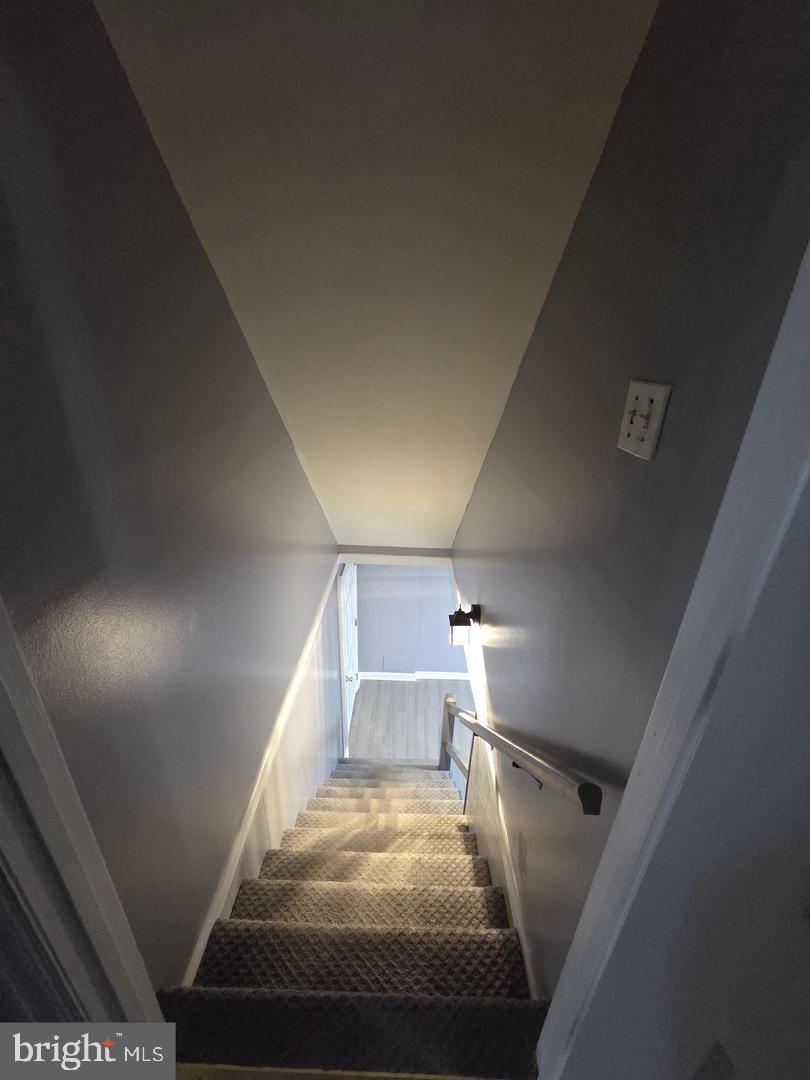 1407 Adamsview Road Baltimore, MD 21228 - Photo 33 of 40 a view of entryway