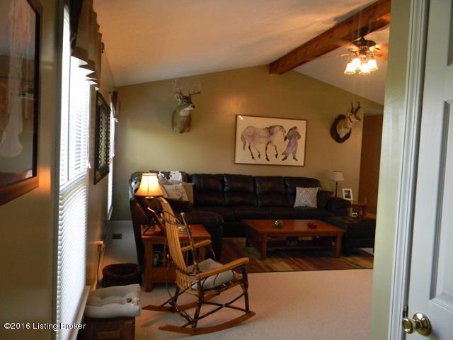 988 Floyds Fork Road Shepherdsville, KY 40165 - Photo 12 of 52 11