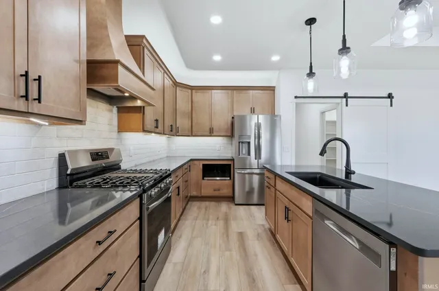 $459,900 | 2021 Approach Drive, Auburn, IN 46706