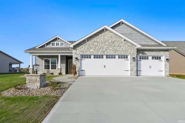 $459,900 | 2021 Approach Drive, Auburn, IN 46706