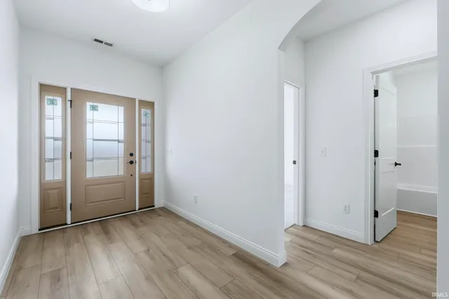 $459,900 | 2021 Approach Drive, Auburn, IN 46706