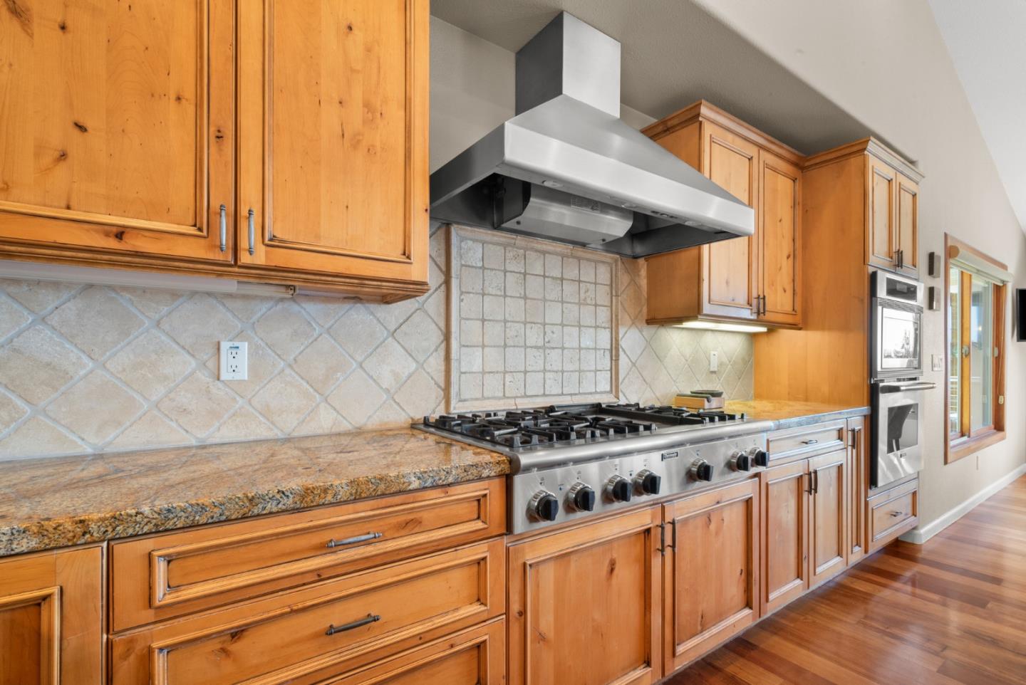 24101 Mountain Charlie Road Los Gatos, CA 95033 - Photo 19 of 68