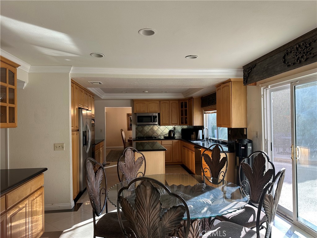 2247 North 1st Avenue Upland, CA 91784 - Photo 11 of 33