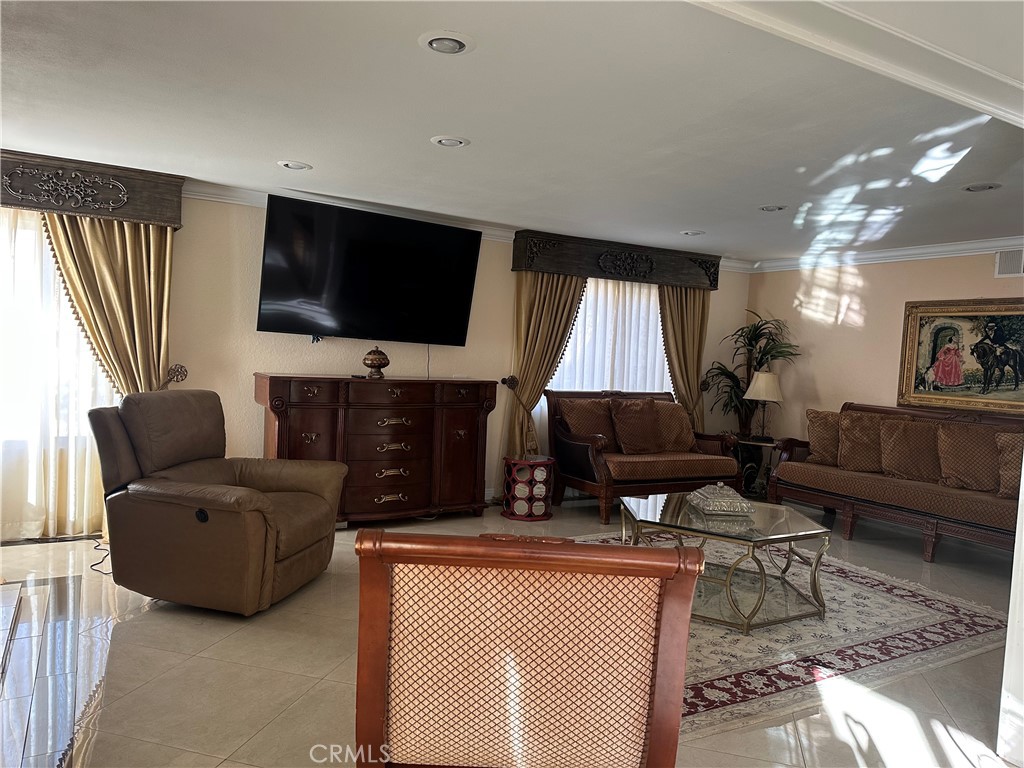 2247 North 1st Avenue Upland, CA 91784 - Photo 14 of 33