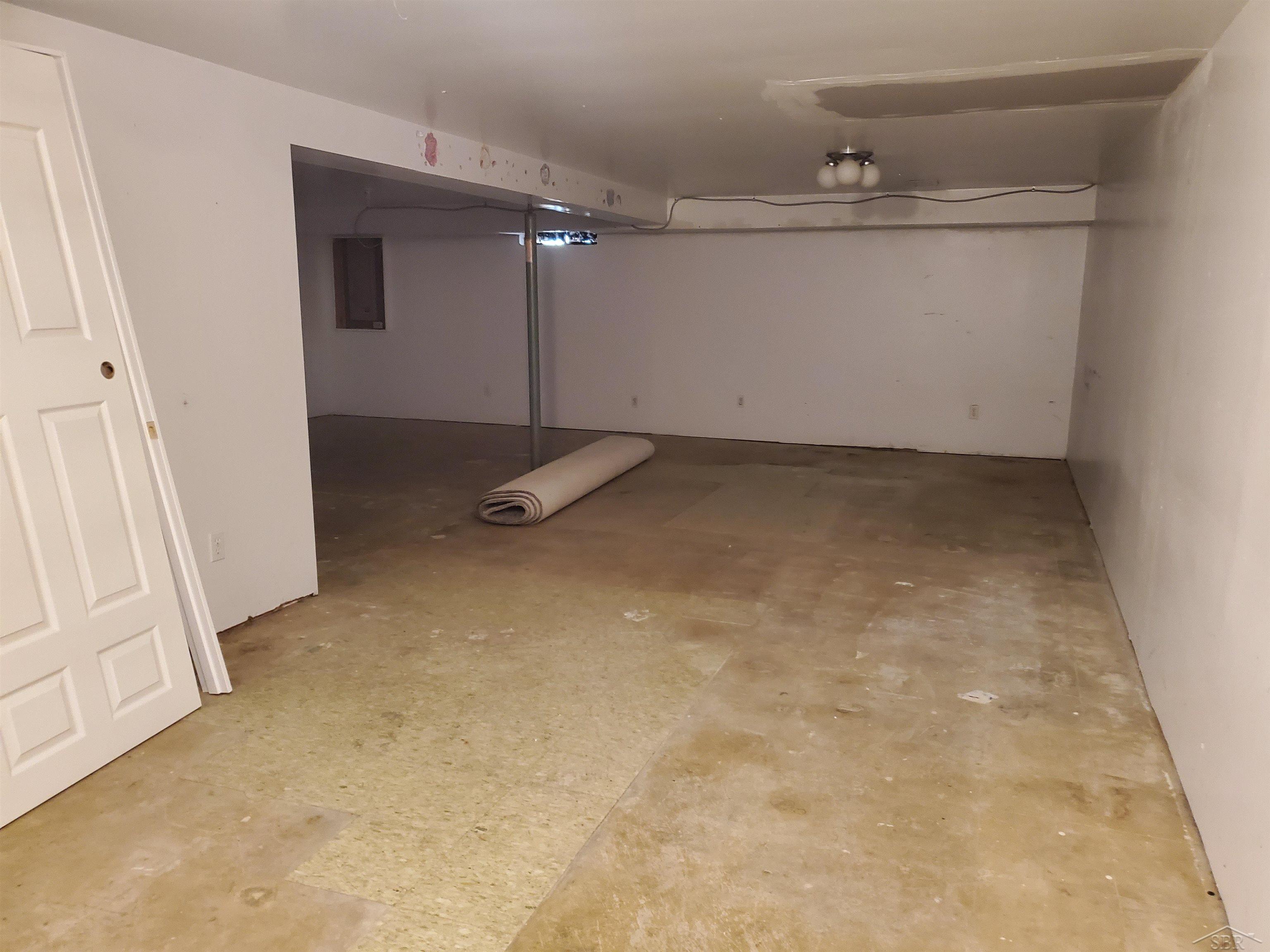 4119 North Belsay Road Flint, MI 48506 - Photo 21 of 33 50120481-20.JPG
