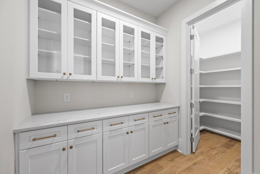 1301 Grayson Pointe Drive Buckhead, GA 30625 - Photo 46 of 56 a view of cabinets and window