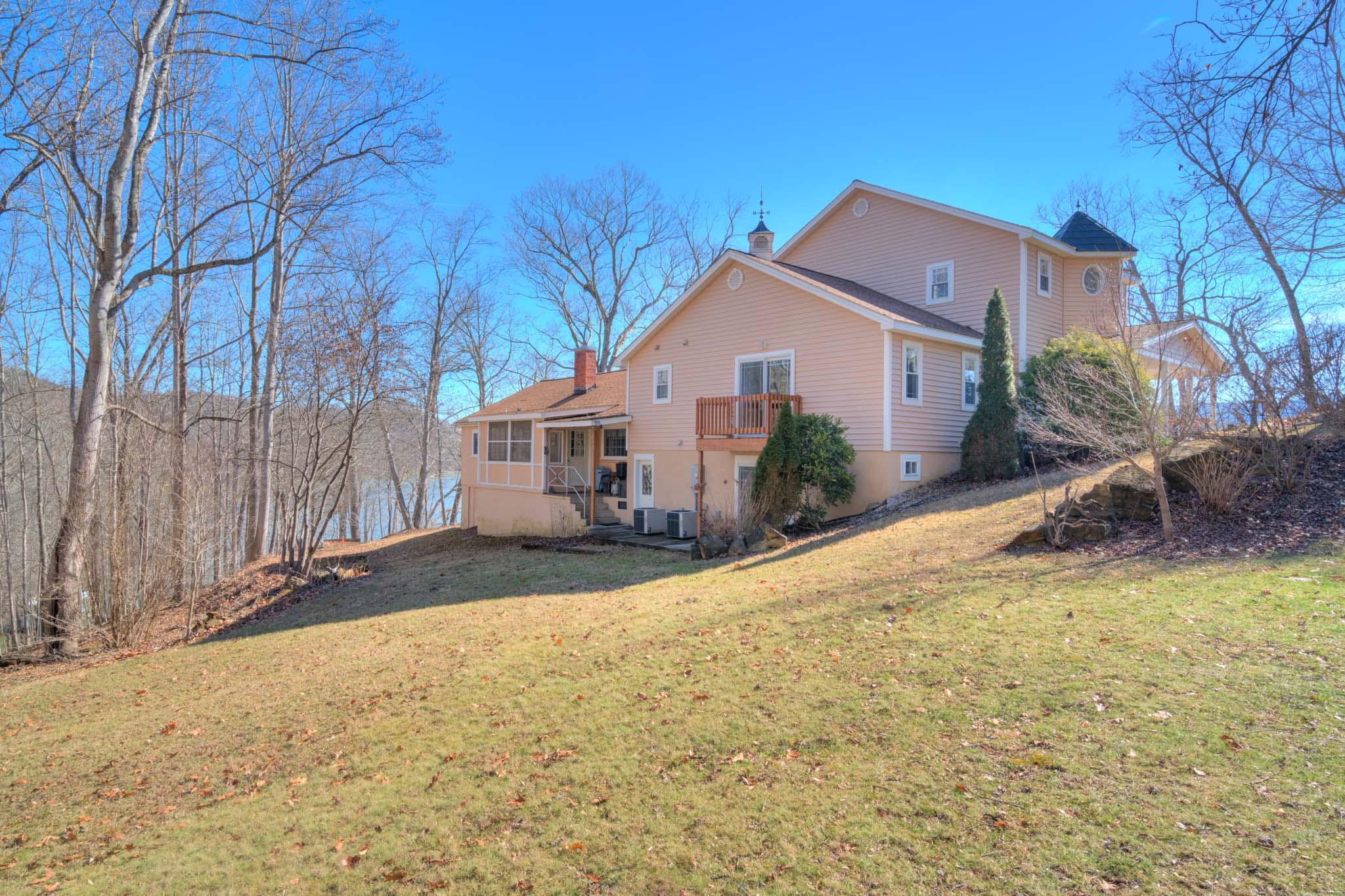 5500 Beamer Hollow Road Pulaski, VA 24301 - Photo 40 of 50 5500_BeamerHollow_Web-59