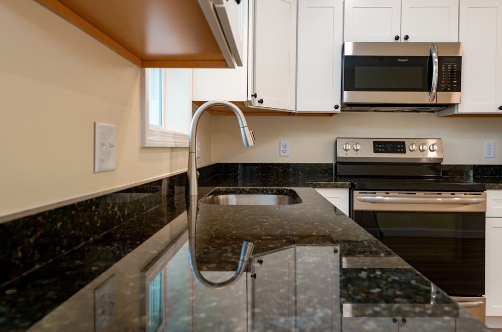 3 County Street, Unit A Peabody, MA 01960 - Photo 17 of 42