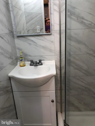 $2,300 | 3243 Lester Road, Philadelphia, PA 19154