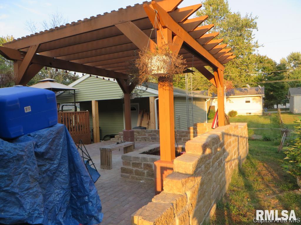 26 Buckingham Road Chatham, IL 62629 - Photo 6 of 28 Gallery Image 6