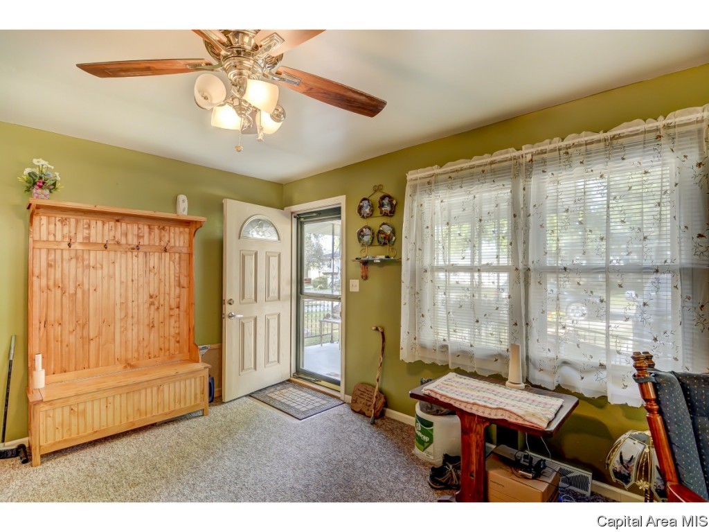 26 Buckingham Road Chatham, IL 62629 - Photo 7 of 28 Gallery Image 7