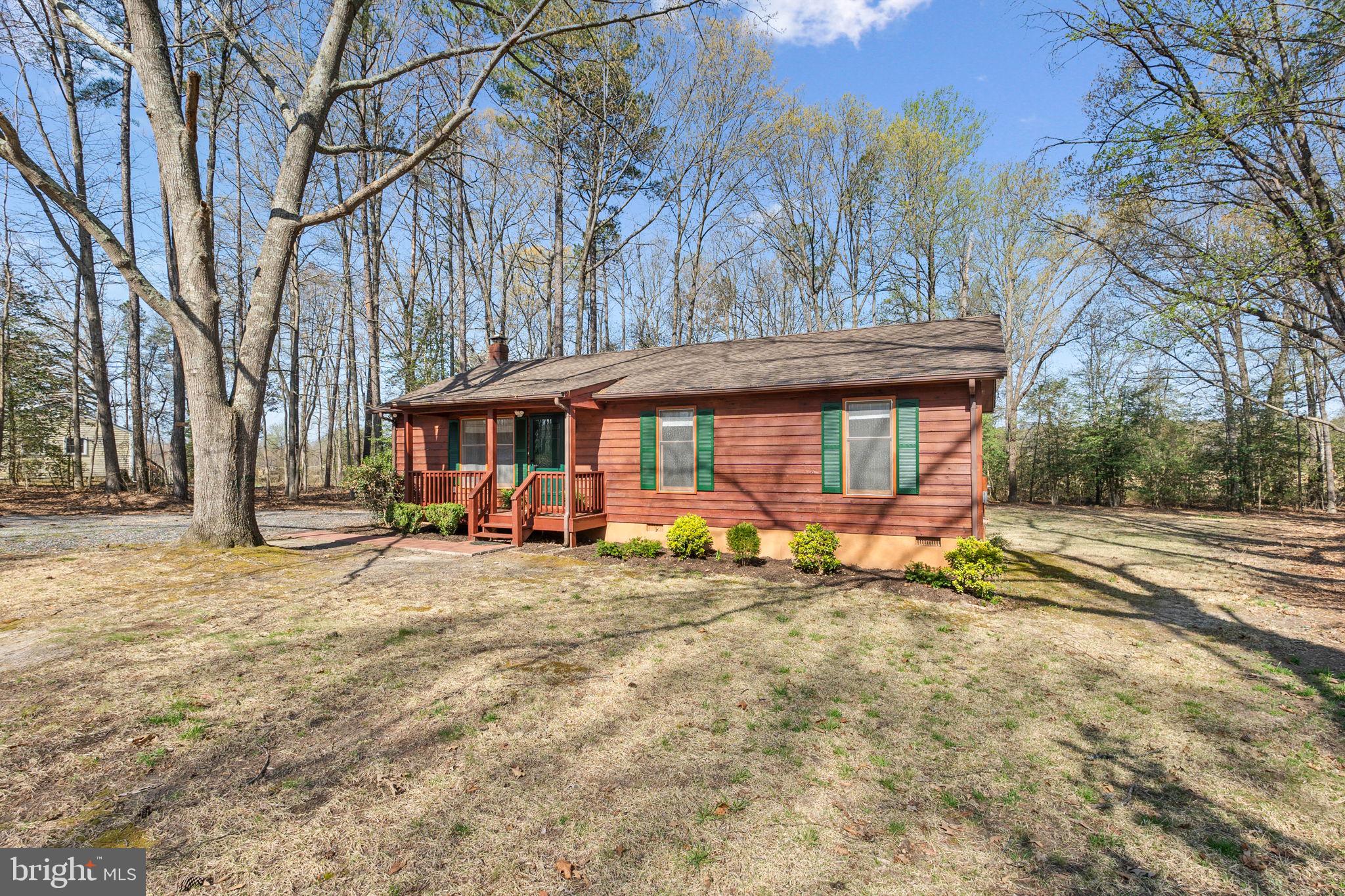 20100 Paradise Lane Ruther Glen, VA 22546 - Photo 2 of 25