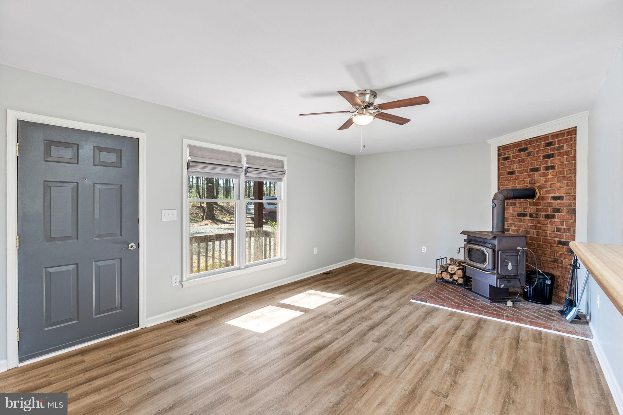 20100 Paradise Lane Ruther Glen, VA 22546 - Photo 7 of 25