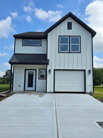 a house view with a outdoor space