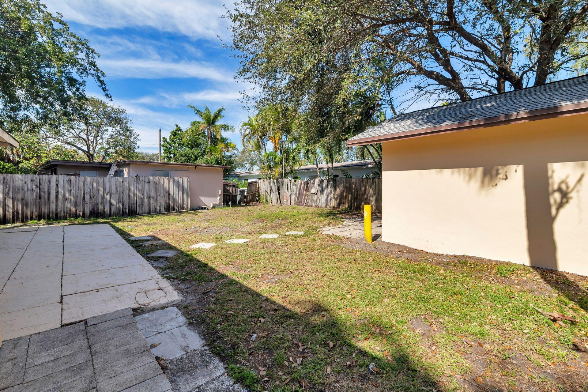 2609 Richard Road West Palm Beach, FL 33403 - Photo 10 of 21 Richard Road Backyard