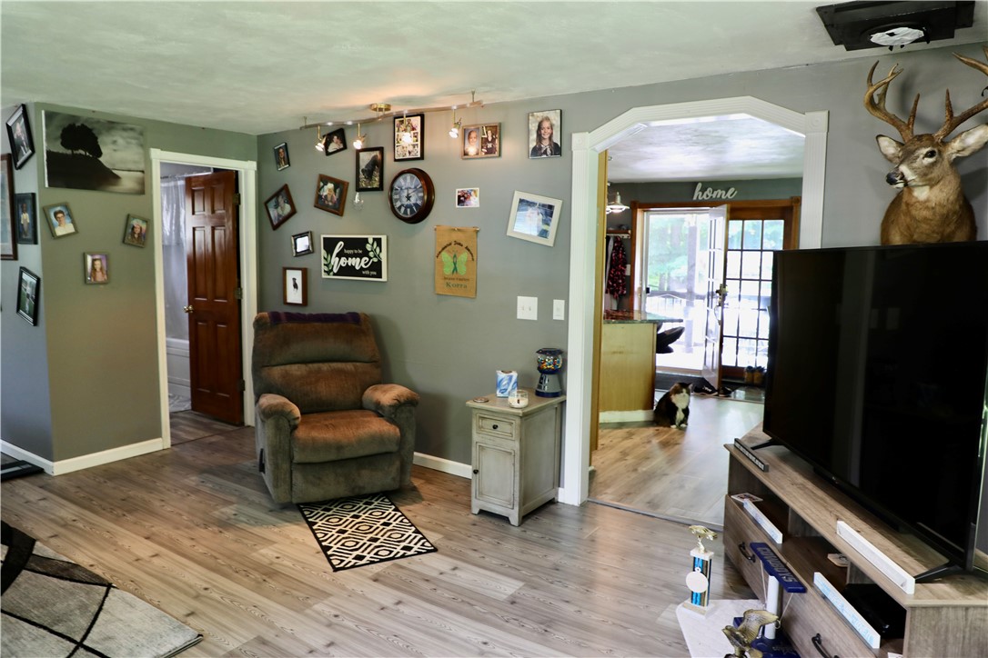 14030 Cosgrove Road Sterling, NY 13156 - Photo 9 of 48