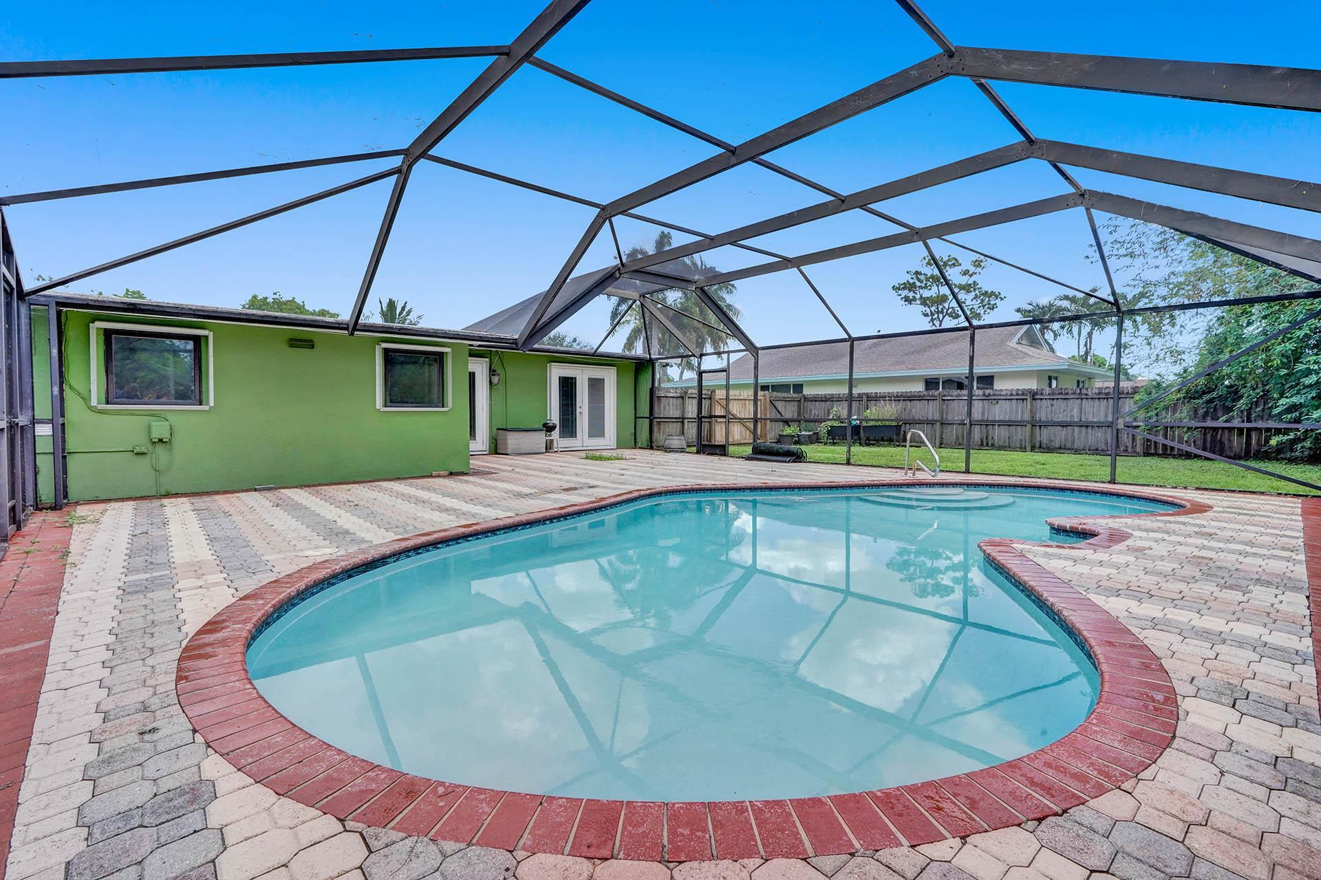 79 Canton Road Lake Worth, FL 33467 - Photo 19 of 33 2.7 DSC00044