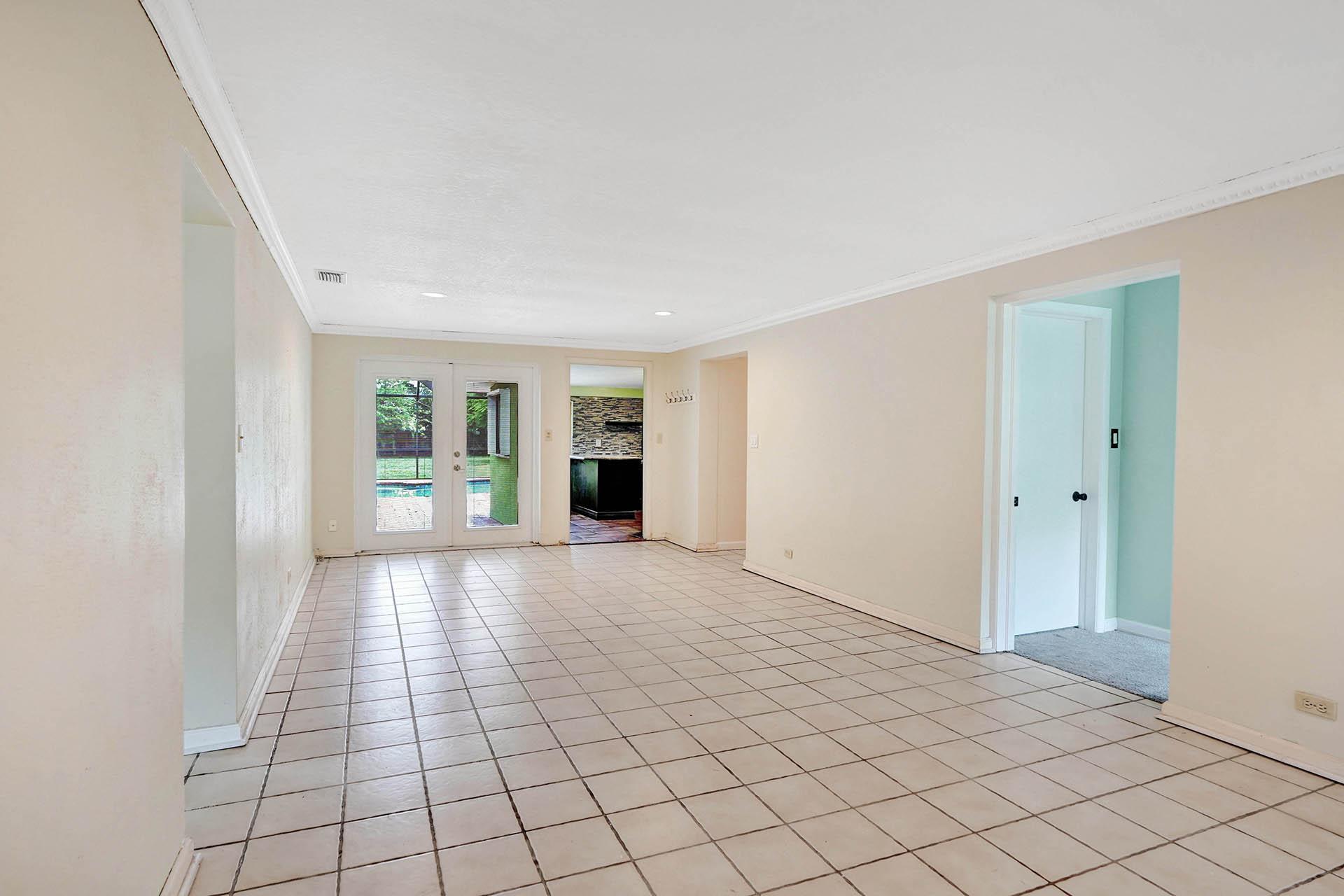 79 Canton Road Lake Worth, FL 33467 - Photo 3 of 33 1.2 DSC00065