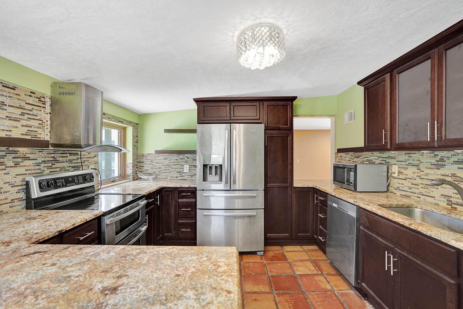 79 Canton Road Lake Worth, FL 33467 - Photo 5 of 33 1.4 DSC00152