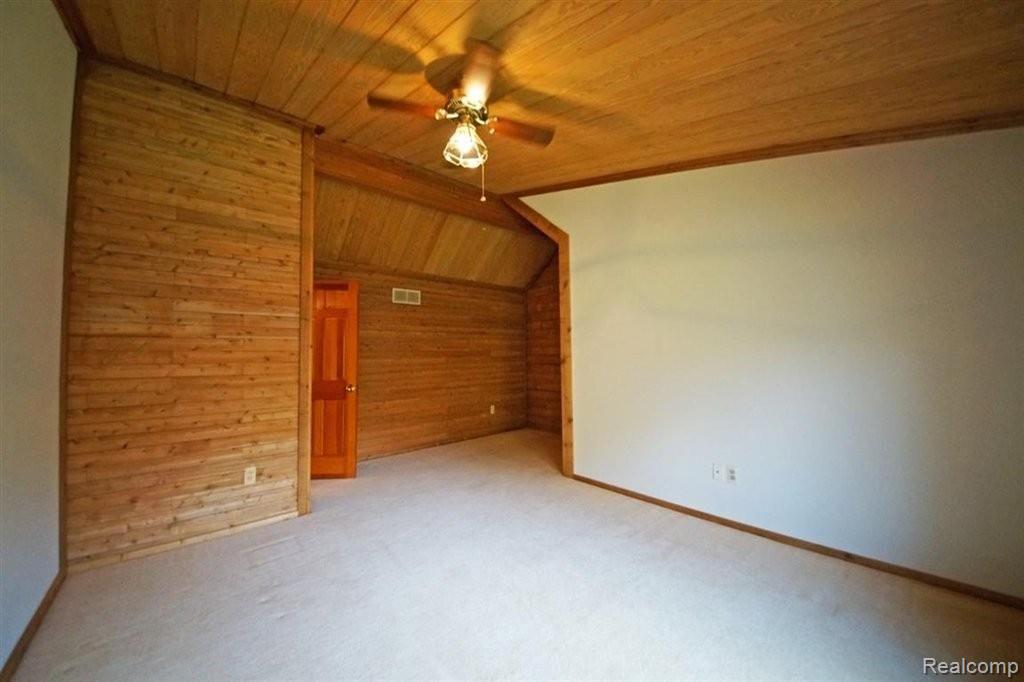 5405 Richardson Road Howell, MI 48843 - Photo 18 of 25 Bedroom